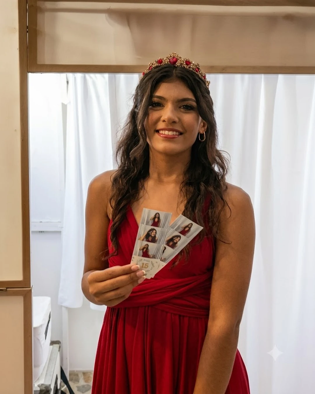 Fotocabina Clásica Cerrada con tiras fotográficas